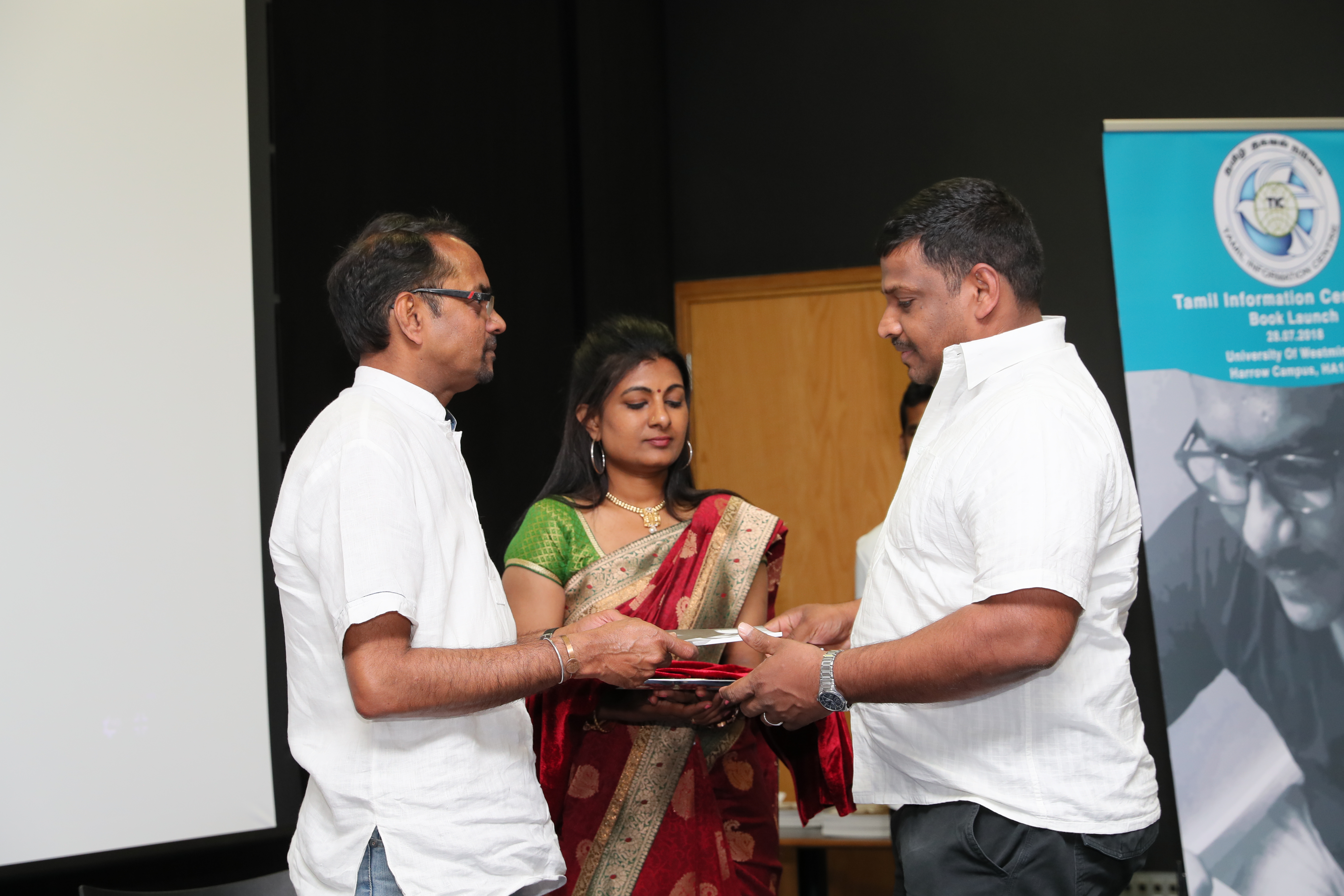 27B32E28-968B-46D6-80D4-30CDE41898C5